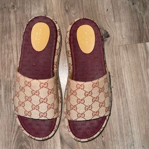 Gucci Platform slide sandal